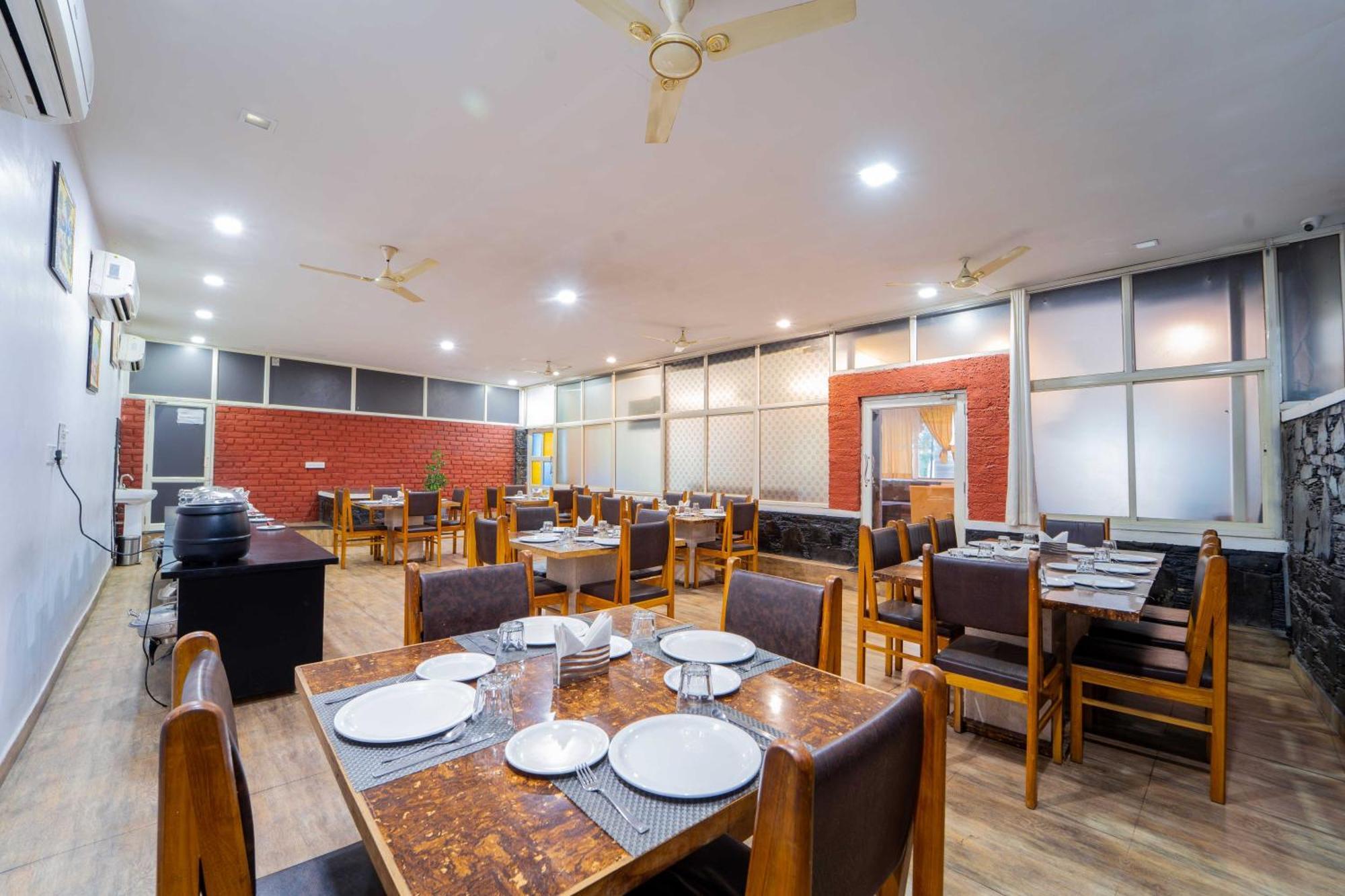 Hotel Treebo The Aravali Getaway Udajpur Zewnętrze zdjęcie